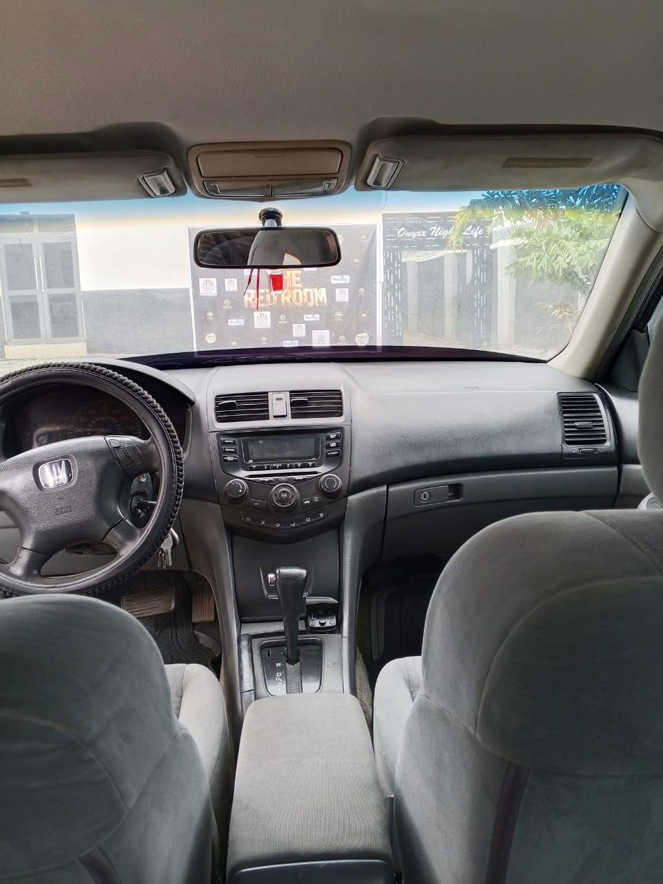 A picture of 2005 Honda eod