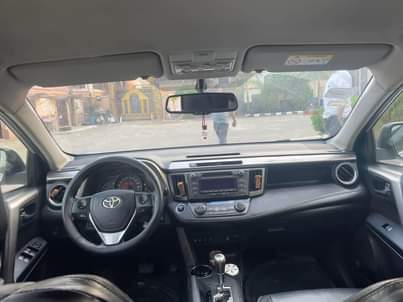A picture of Toyota rav4 2014 XLE