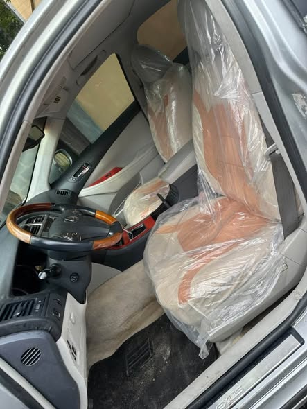 A picture of Foreign used Lexus ES350 2026 entry Mint grade Untampered parts