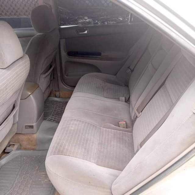 A picture of Toyota Camry 05