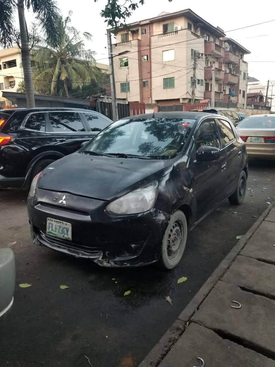 A picture of 2012 Muisbuish l sport