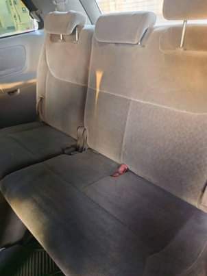 A picture of 2005 Toyota Sienna