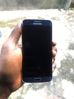 A picture of Samsung galaxy s6 edge