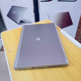 A picture of hp 8470p core i 5 laptop