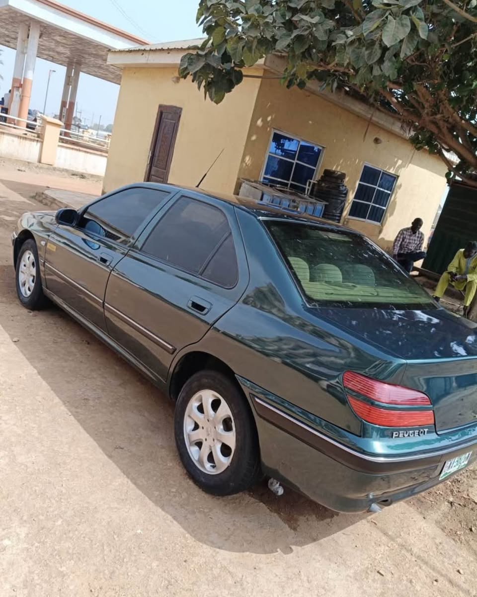 A picture of DISTRESS PEUGEOT 406