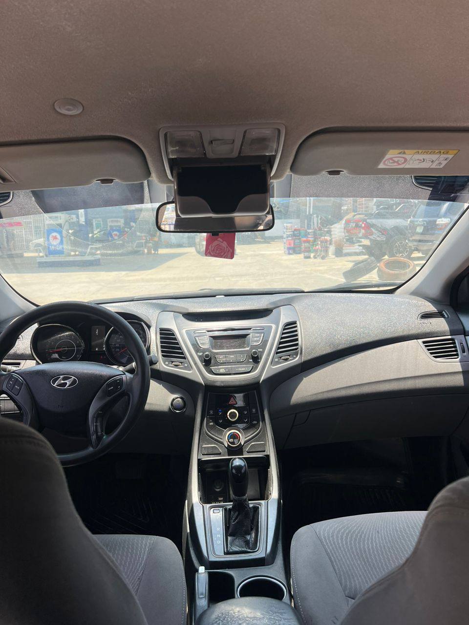 A picture of HYUNDAI ELANTRA