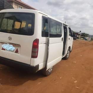 A picture of 2011 Registered Hummer bus