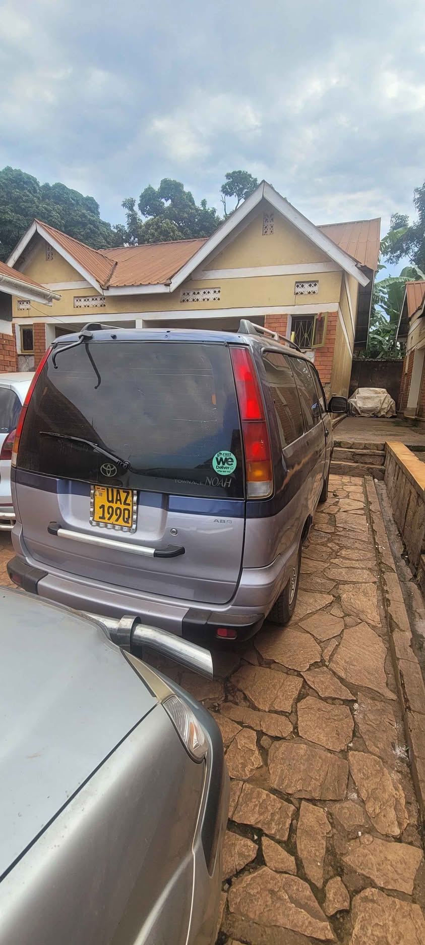 A picture of 1997 Toyota noah field tourer