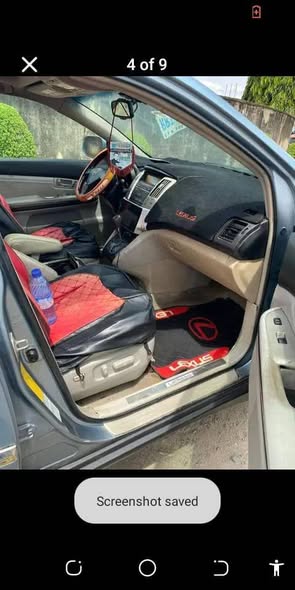 A picture of 2005 Rx 330