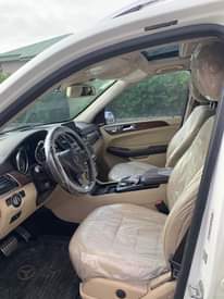 A picture of Registered Gle400 AMG 360 camera thumbstart engine very sound gearbox