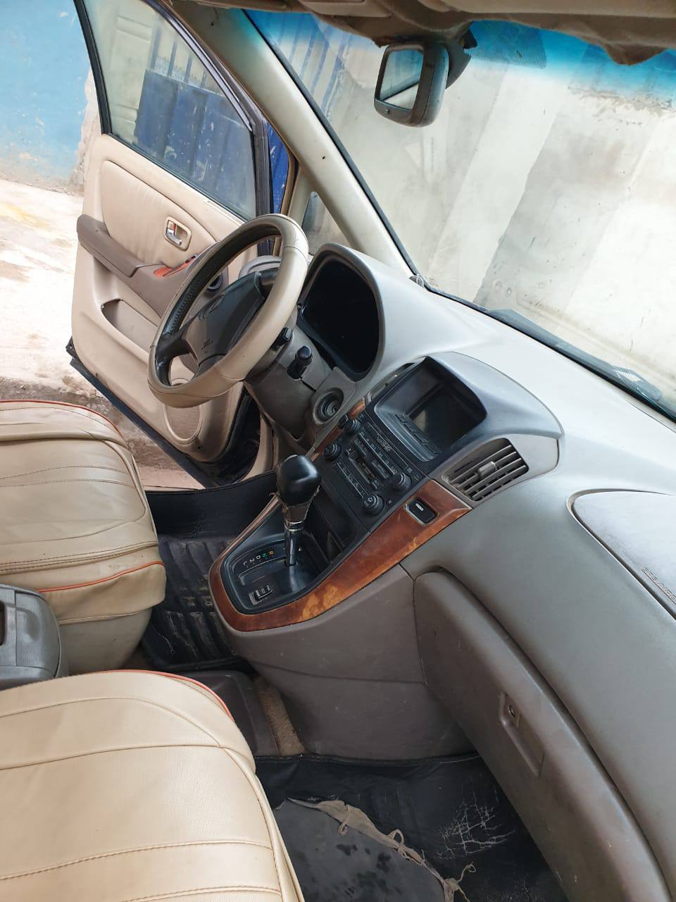A picture of Lexus Rx300 Engine and gear untouched Ac 3.1m to owner