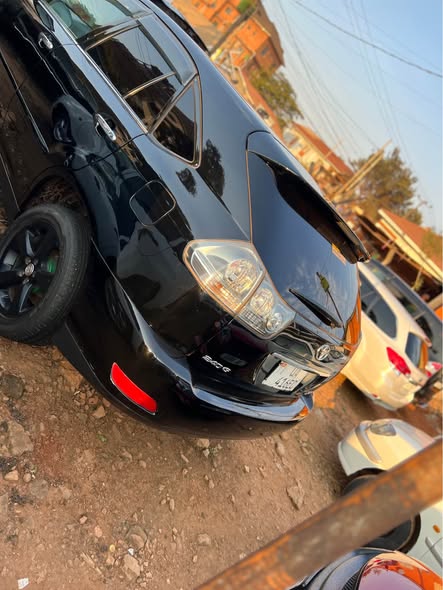 A picture of 2008 Toyota Harrier