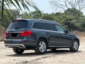 A picture of 2013 MERCEDES BENZ GL450