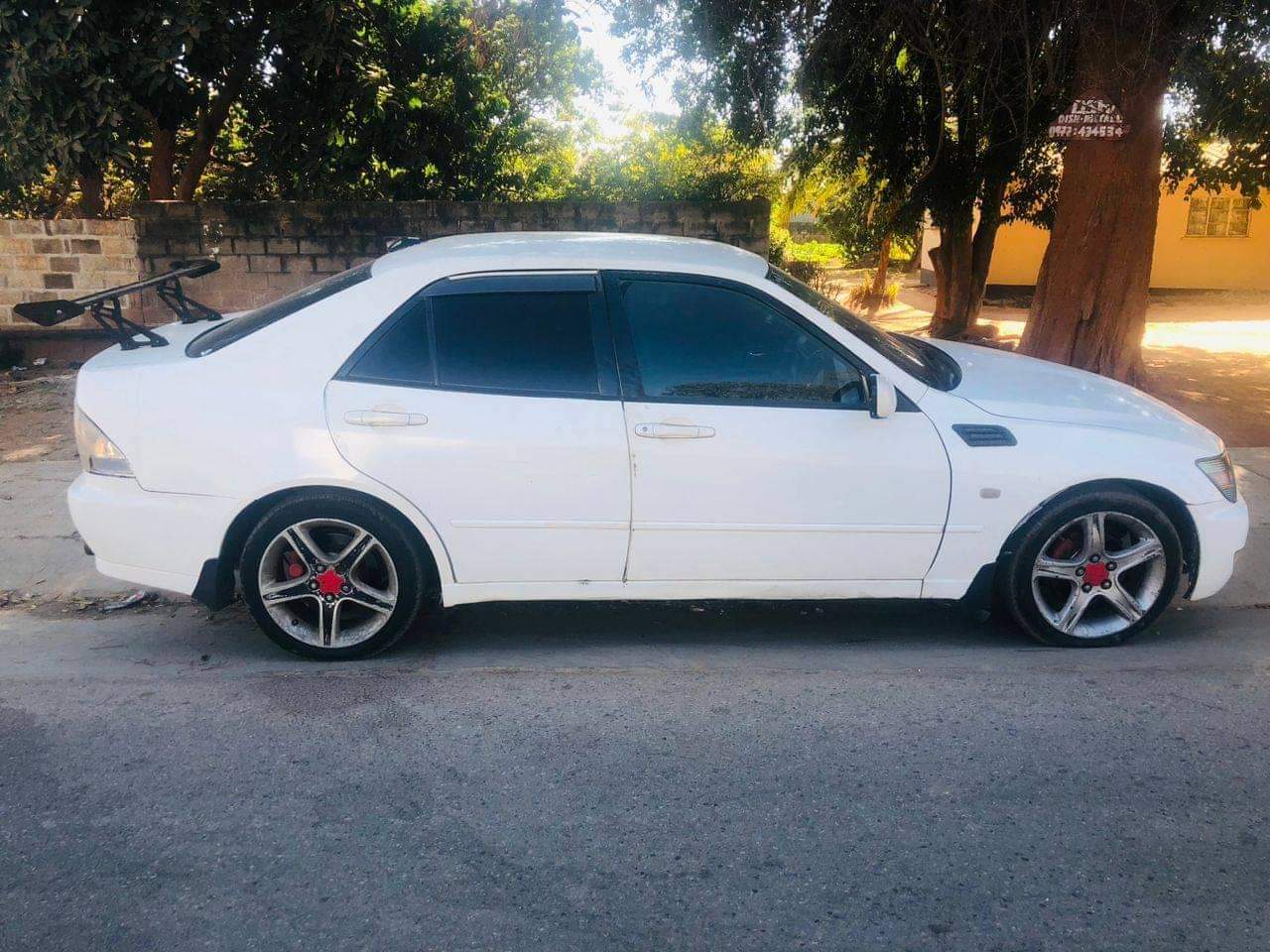 used toyota altezza