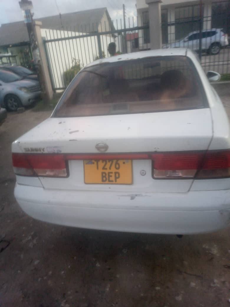A picture of Nissan Sunny 0618032112 Call whatsapp
