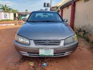 A picture of Toyota Camry tiny big