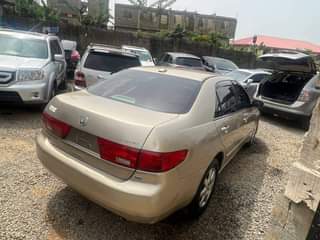 A picture of 2005 Honda Accord