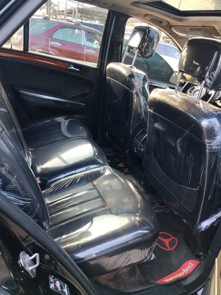 A picture of 2007 ML350 MERCEDES BENZ
