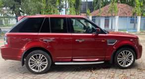 A picture of RANGE ROVER