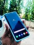 A picture of Samsung S9 plain