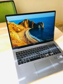 A picture of LG gram 17 Ultra Lightweight Laptop with Intel Core i7