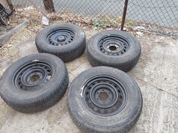 cars under 1000