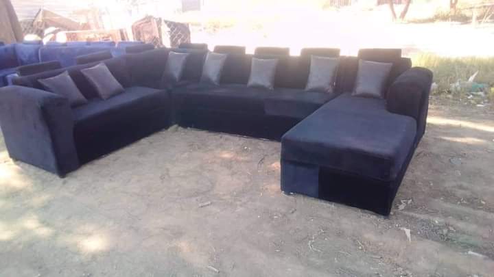 classifieds/furniture sofas