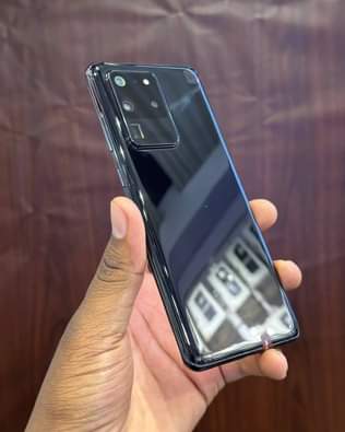 A picture of Samsung Galaxy S20 Ultra