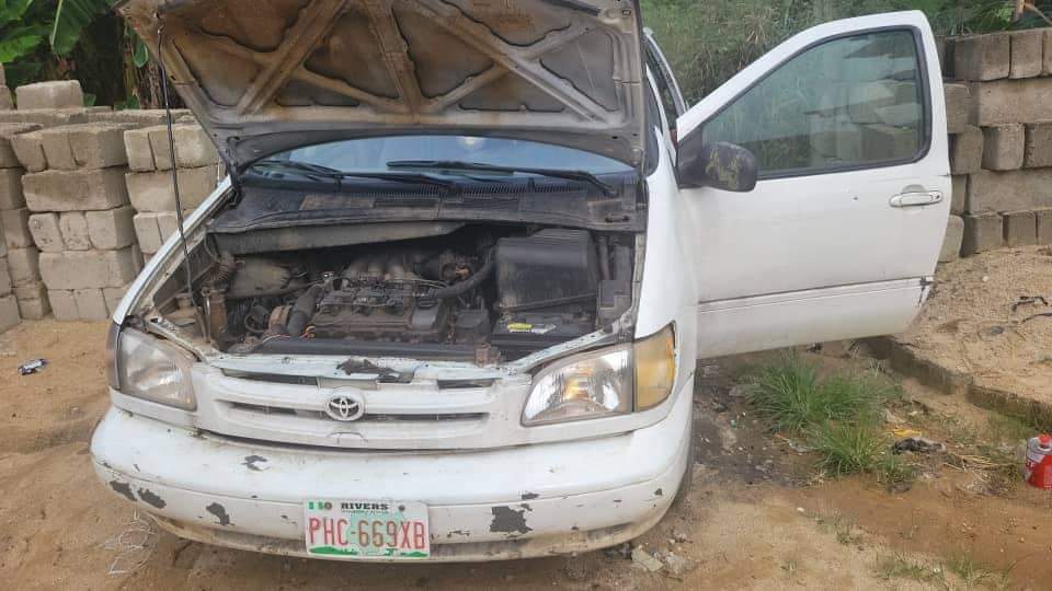 A picture of Toyota sienna