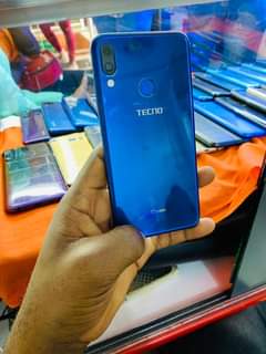 A picture of Camon 11