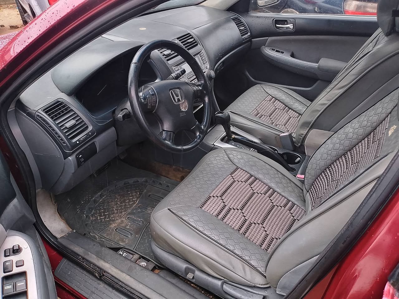 A picture of Honda Accord 2007