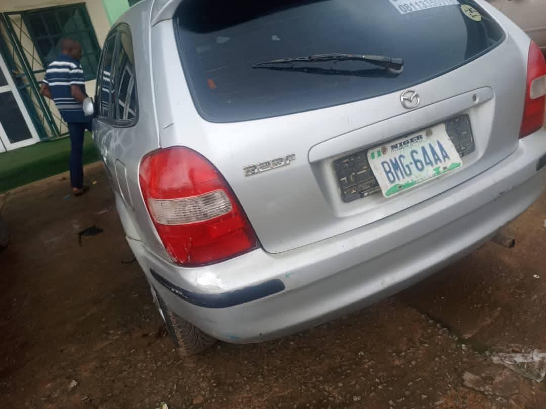 A picture of 2003 Mazda 03