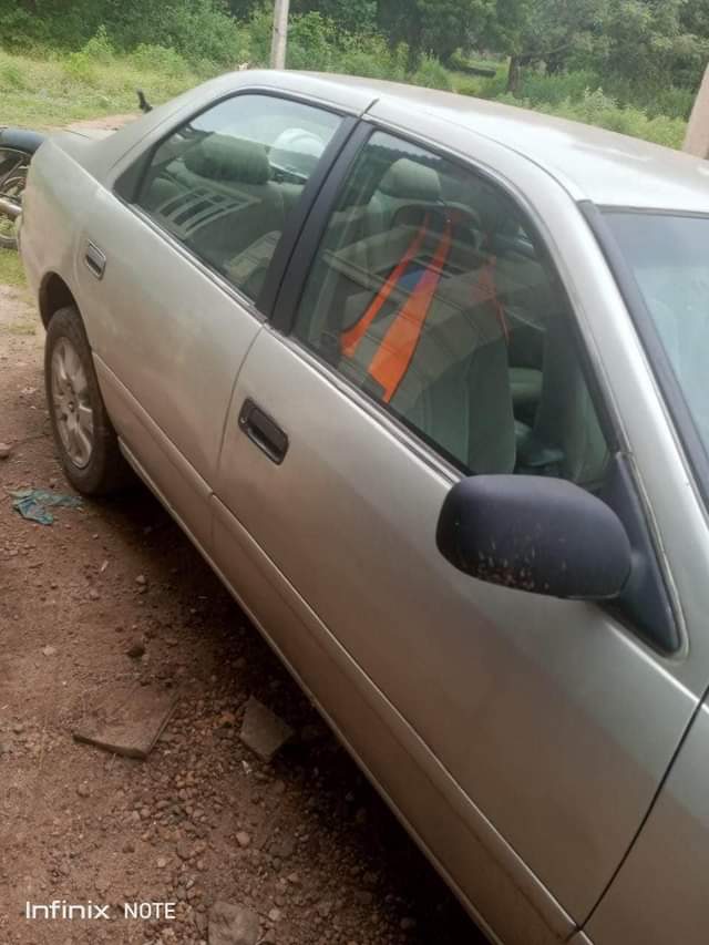 A picture of Toyota Camry 02 for sale
