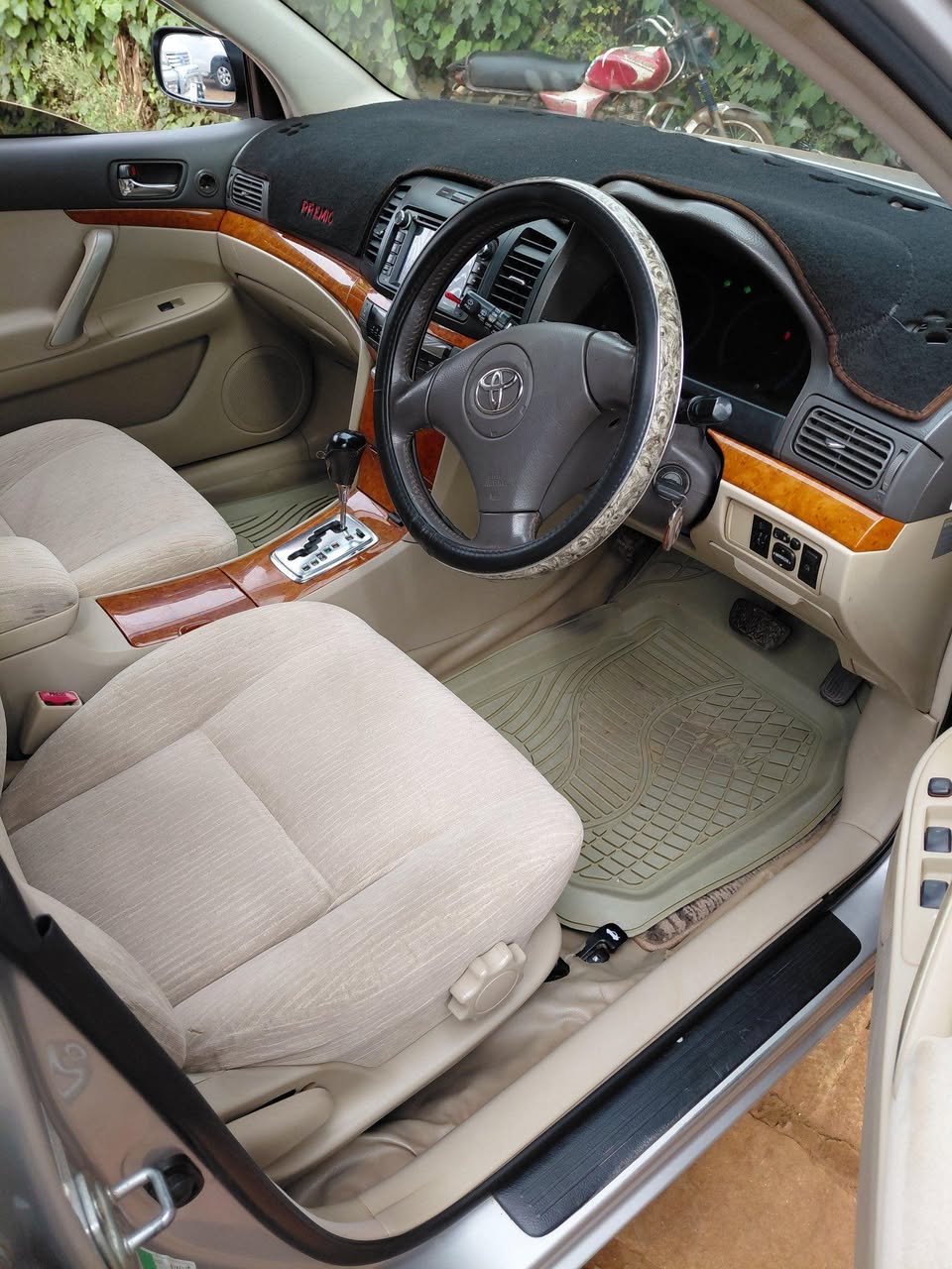A picture of Premio X 2006 28m 0759700430