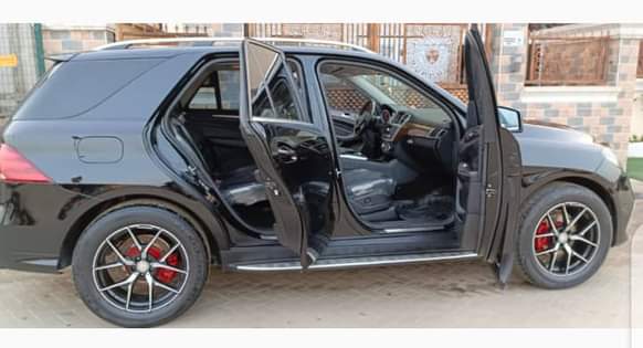 A picture of Up to 12 discount on our vehicles 2012 ML 350