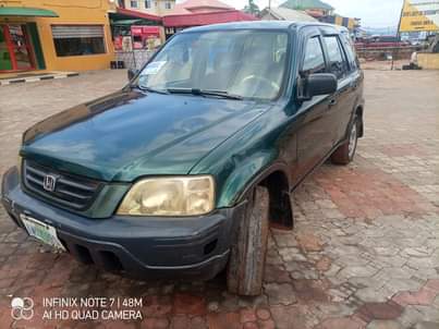 A picture of Honda CR V