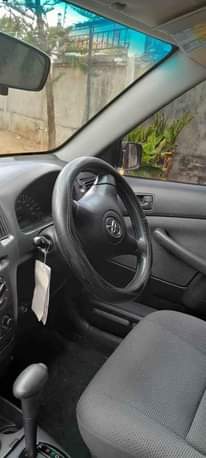 A picture of Toyota probox hiyo gari bado MPYAA SANAA nokipengele chochote