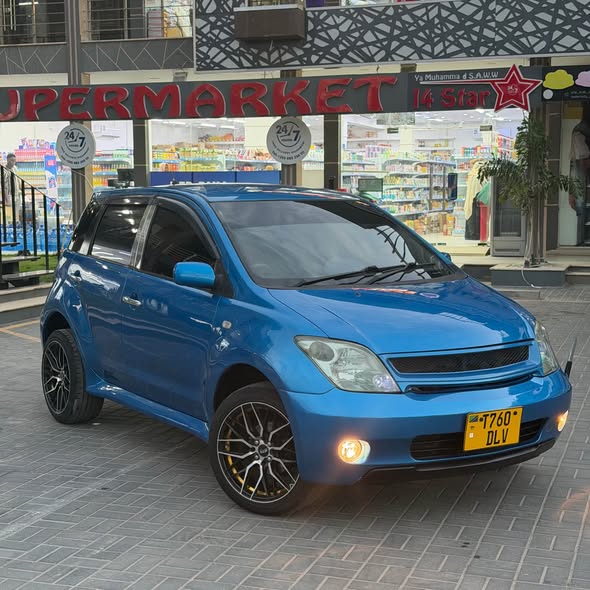 A picture of Toyota Ist For Sale M11