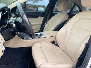A picture of Mercedes Benz C300