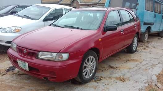 A picture of Registered Nissan Almera Wagon 4 plugs engine manual drive fabric