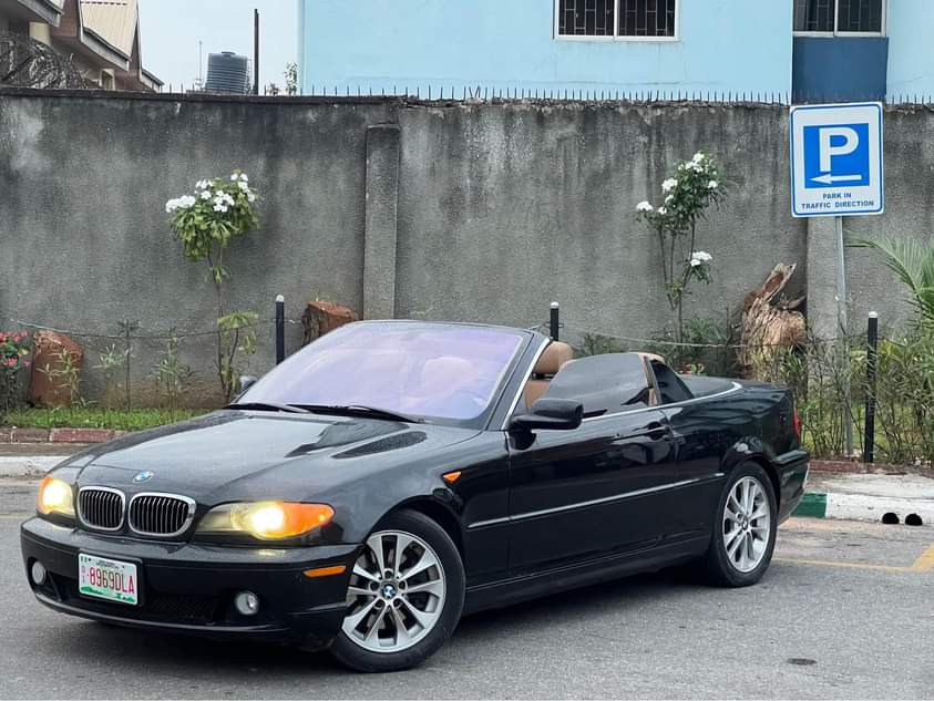 A picture of BMW 330CI Cabriolet