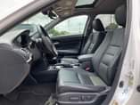 A picture of Foreign used 2013 Honda croustour Full option 8monly