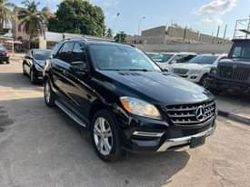 A picture of Mercedes Benz ml350