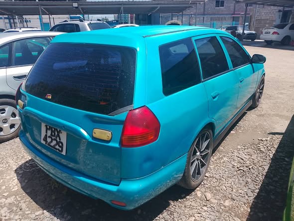 nissan y11