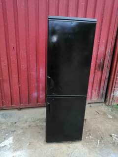 classifieds/fridges