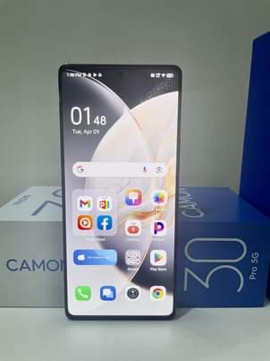 A picture of TECNO CAMON 30 STORAGE 256GB RAM 16GB PRICE 450 000