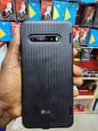 A picture of LG V60 ThinQ 5G