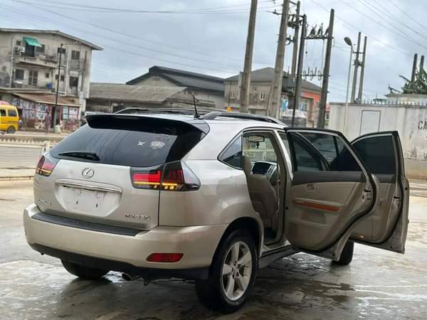 A picture of DIRECT TOKUNBO GOLD EDITION LEXUS RX350 PREMIUM PLUS 2024 ENTRY