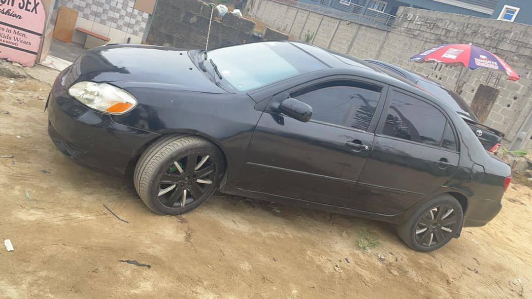 A picture of Toyota Corolla 2005 model