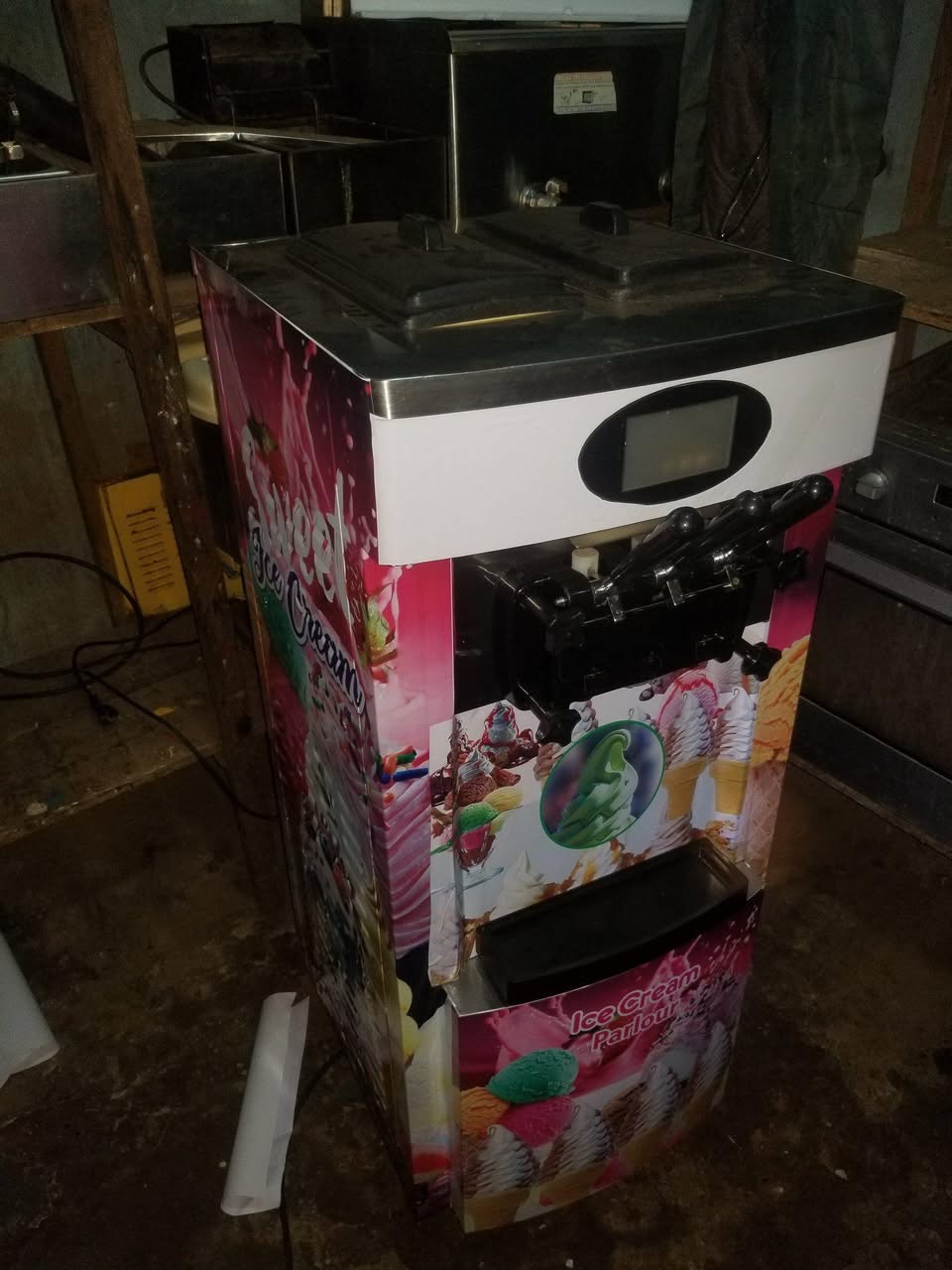 A picture of Commercial soft serve icecream machine